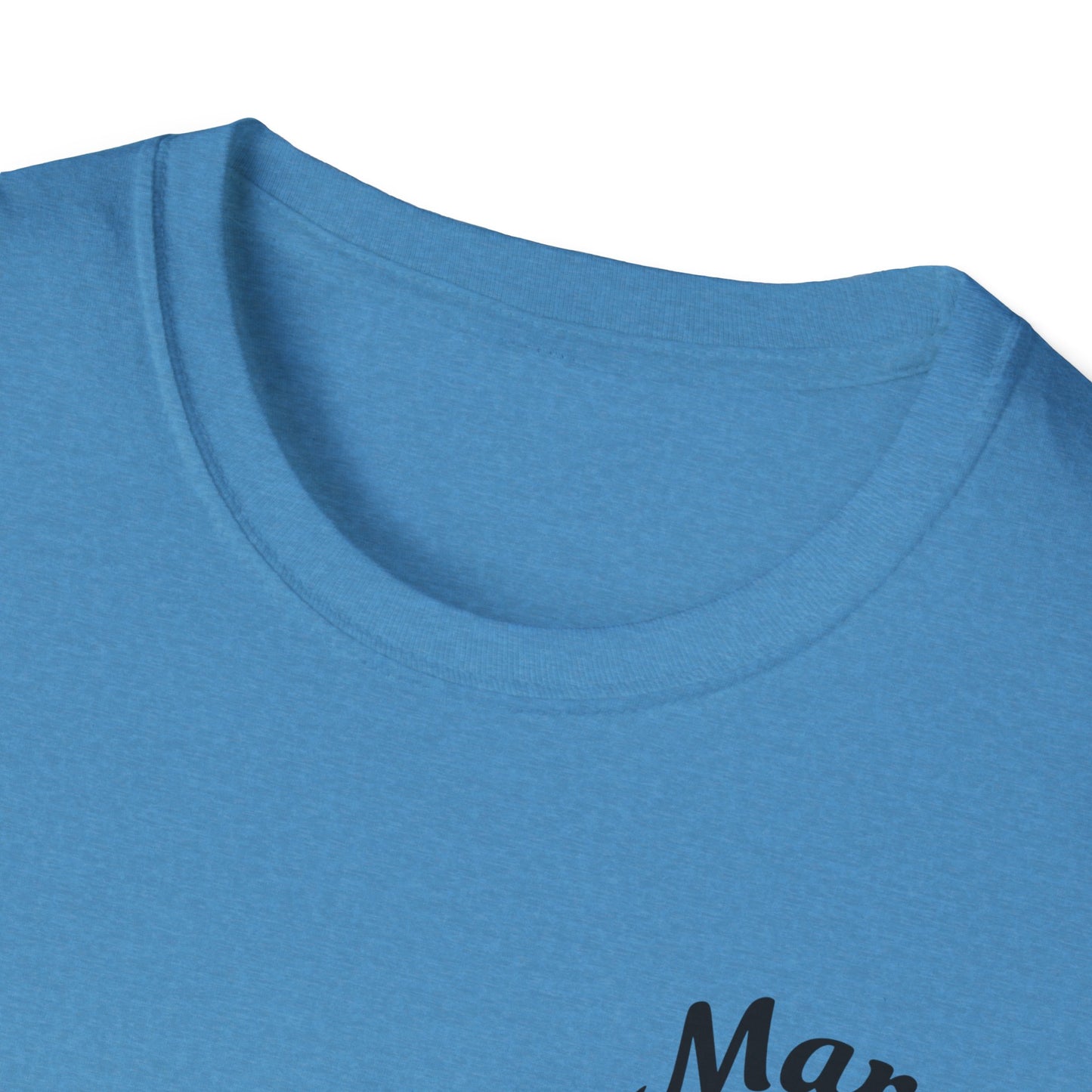 Golden Retriever Ocean Logo T-Shirt